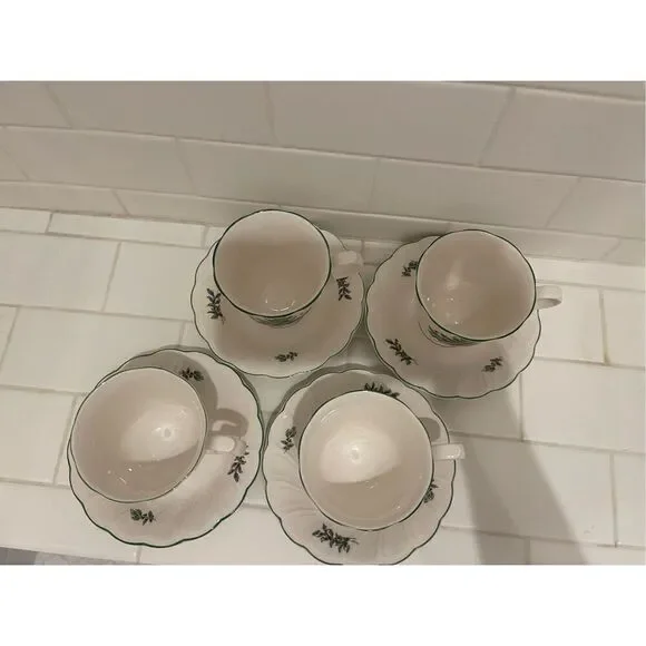 Vintage Nikko Ceramics Christmastime Teacups (4) - Picture 6 of 9